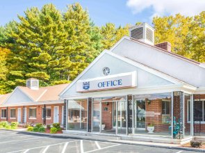 Knights Inn Lenox