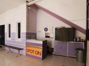 SPOT ON 1795 Ungu Residence Syariah