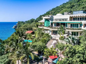 Luxury Ocean Frontage Family Villa For Rent