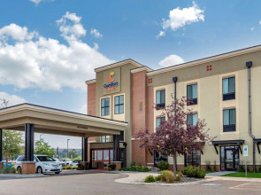 Comfort Suites Airport - University