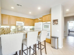 2 Mi to Empire Polo Club: Indio Home w/ Fireplace!