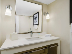 Four Points by Sheraton Los Angeles International Airport (США)