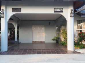 Lets Chill Pool Villa Najomtien Sattahip