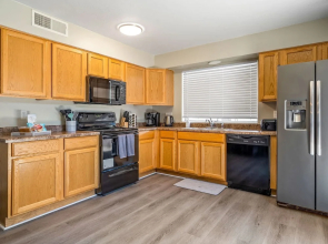 Willows Rest Retreat – Pool | Pool Table | Firepit