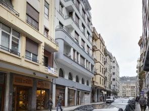 Karkizano Apartment by FeelFree Rentals