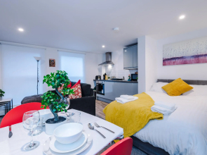 City Centre Cosy Studio Apartments