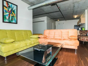 Hollywood Emanuela Apartment
