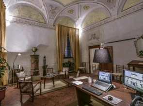 Residenza dEpoca Torre Dei Lari