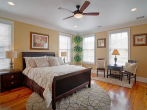Luxury 3Bed Townhome in Historic Downtown Savannah