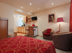 Ап-ты «Австрийский Дворик», Фурштатская, 45