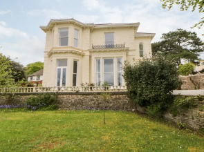 Holcombe House