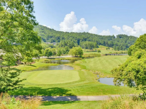 Tee Off in the Mtns: Sky Valley Condo w/ View!