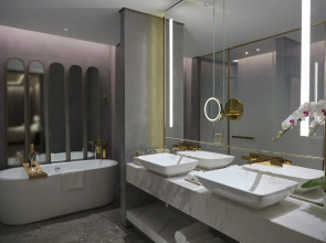 Sky Fortune Boutique Hotel