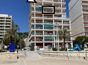 Beachfront and Renovated Apartment