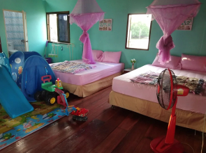 Blue House Homestay