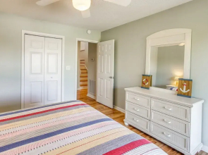 Steps to Beach: Surf City Vacation Rental!