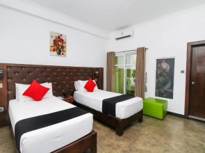 Sasha Transit Hotel