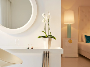 Grecotel LUXME White