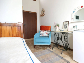 Mavi Keci Otel