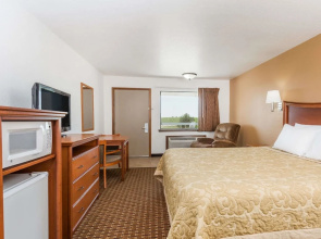 Super 8 By Wyndham Goodland