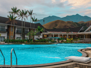 Suni Garden Lake Hotel and Resort Managed by Parkside