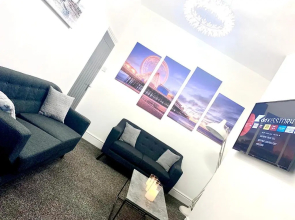 Victory Luxury Hot Tub House