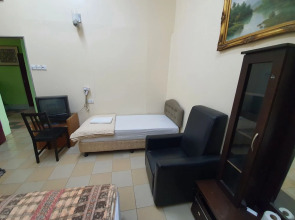 SPOT ON 90138 Hotel Elwarda Klcity