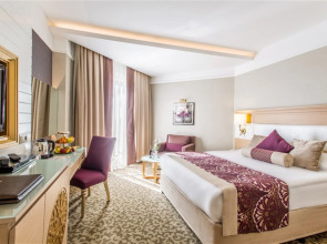 Villa Side Residence