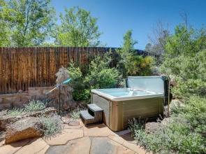 Spacious Flagstaff Home w/ Hot Tub & Fire Pit!