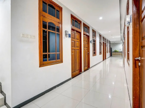 OYO Titik Koma Guest House