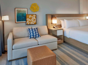 Hilton Hawaiian Village Waikiki Beach Resort