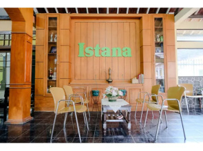 Hotel Istana Family by OYO Rooms