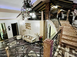 Отель Lux Palace