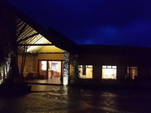 Poetree Thekkady Hotel