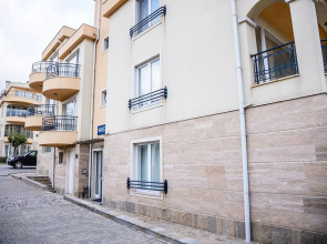 FM Deluxe 2-BDR Apartment in Sun Resort with Sea View