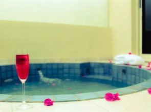 Golden Tulip Khatt Springs Resort & Spa