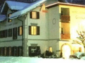 Hotel Grischuna AG