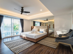 Patong Hill sea view villa 4 bedroom private pool
