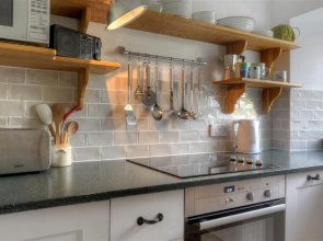 2 Lymbrook Cottages