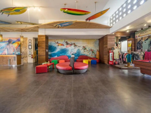 Bliss Surfer Hotel Legian