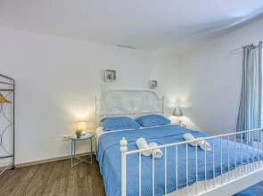 Blue Studio Apartment