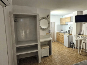 Room in Studio - Pleasure Room 4 By The Sea