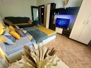 Apartments per day on Yesenina street, 44