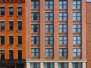 Hampton Inn Manhattan Seaport Financial District