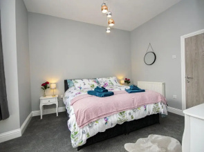 Baker Chambers Lovely Self-catering Apartment Located Within a Beautifully Renovated Building
