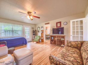 Bluebonnet Rr9084bc 1 Bedroom Home by RedAwning