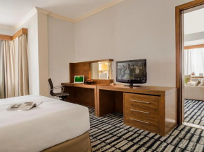 Jumeira Rotana Hotel