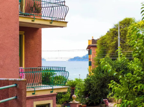 Bright Flat with Terrace near the Beach