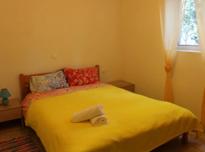 Aaron Apartments