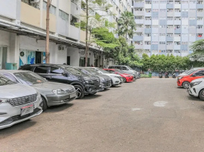 Super OYO Capital O  Deroyal Sentra Timur